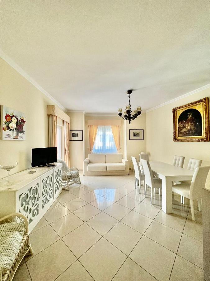 Short-Lets D33, Part Of The House Is Available For Short-Term Rentals In Sorrento Center エクステリア 写真
